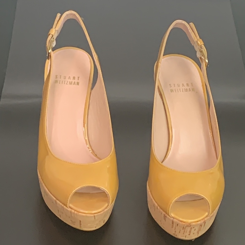 Stuart Weitzman Patent Leather Peep Toe Slingback Cork Wedges 5 Camel Color